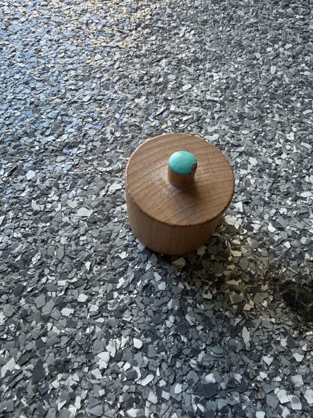 Lovevery Pincher Puzzle Wooden Round Knob with Teal Painted Top